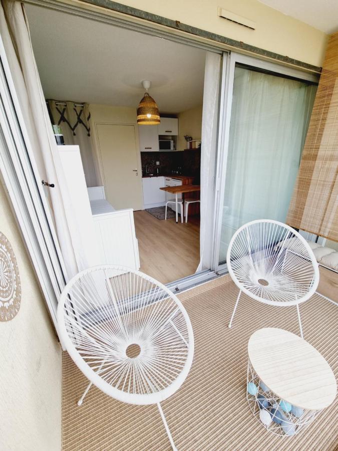 Appartamento Studio cabine refait à neuf à 3 minutes à pied de la plage Le Grau-du-Roi Esterno foto