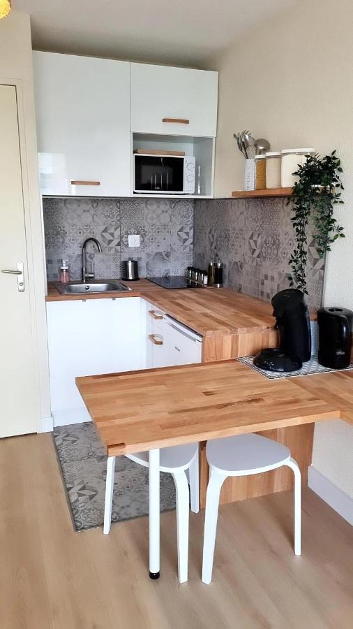 Appartamento Studio cabine refait à neuf à 3 minutes à pied de la plage Le Grau-du-Roi Esterno foto