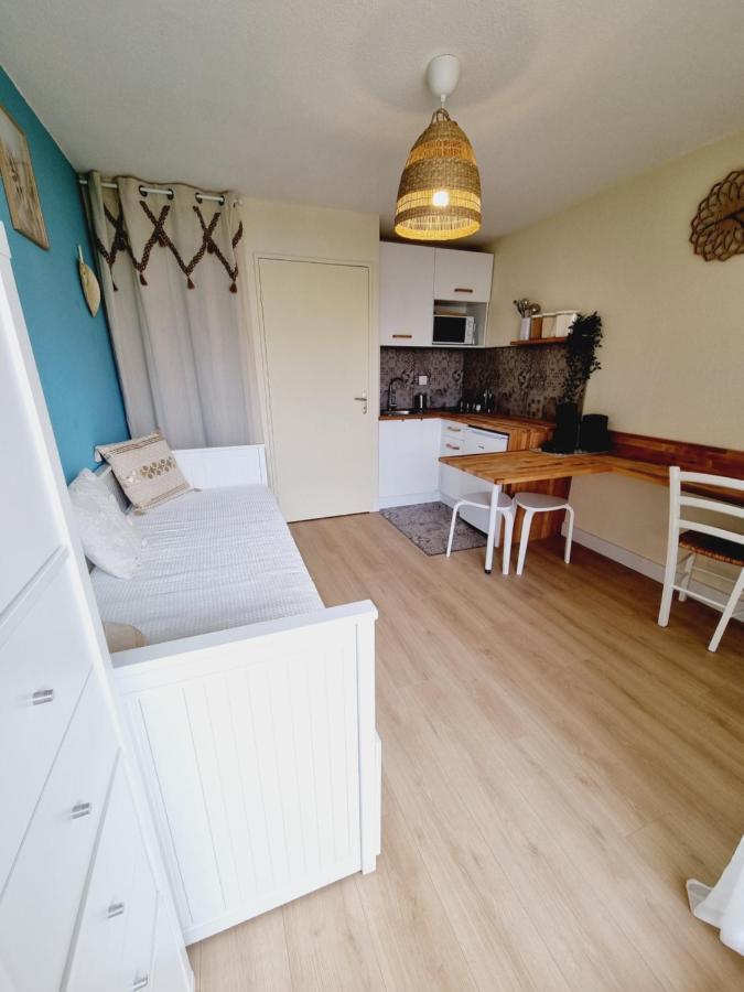 Appartamento Studio cabine refait à neuf à 3 minutes à pied de la plage Le Grau-du-Roi Esterno foto